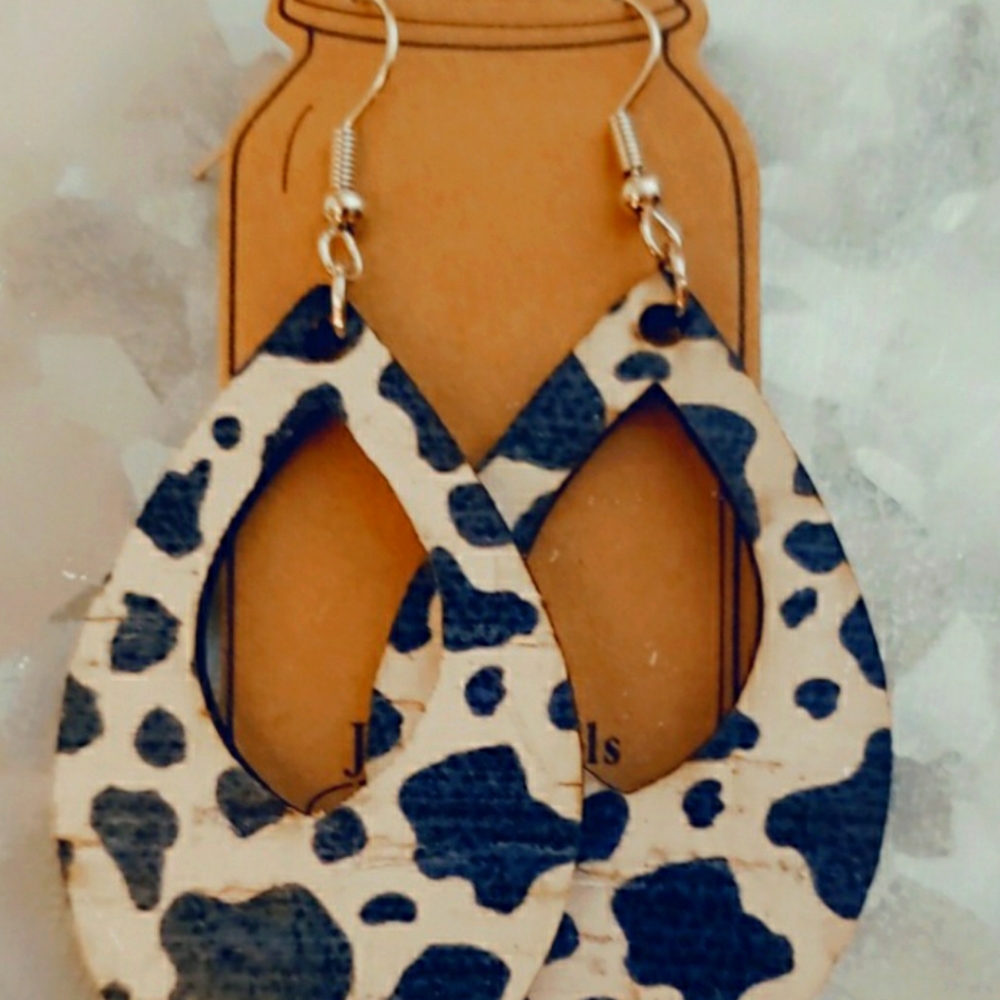 Earrings Cowprint hoops